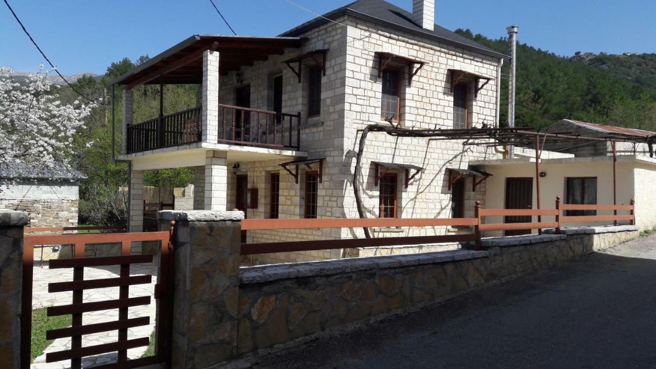 To Archontiko Tis Nikis Pensionat Ioannina Eksteriør billede
